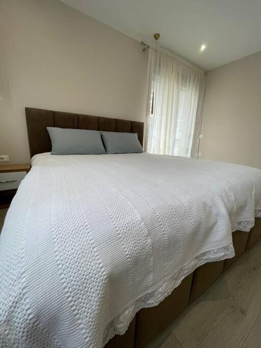 Melody Apartment In Korça Exteriör bild